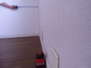 壁の傾き